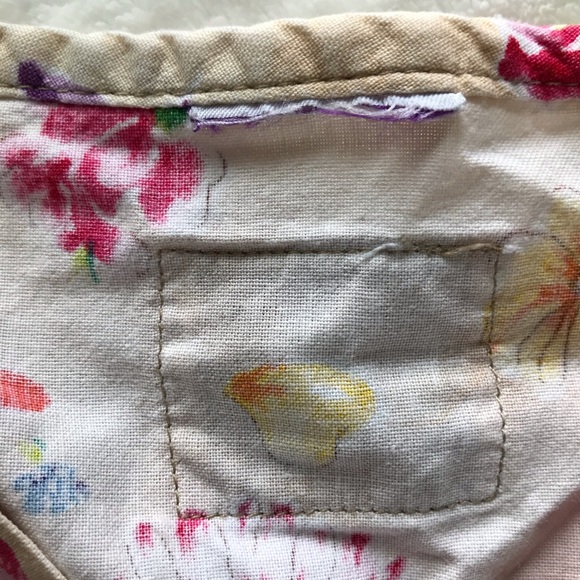 SCRUBS floral print scrub top L - Picture 6 of 6